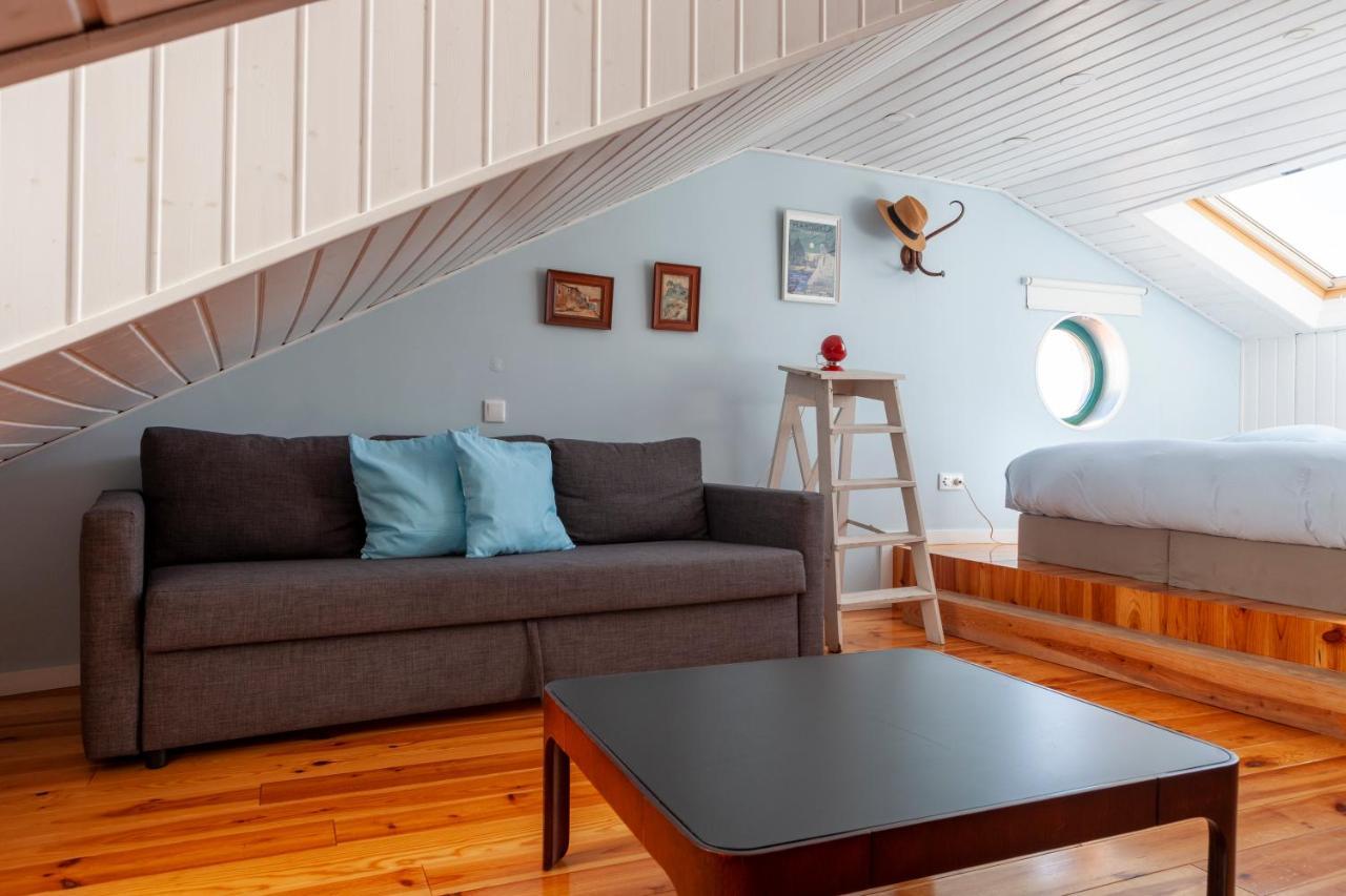 Alfama Stunning River And Historic Views 2bedrooms & 2bathrooms Ac Balcony 18th Century Building Appartement Lissabon